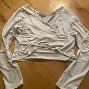 white long sleeve crop top